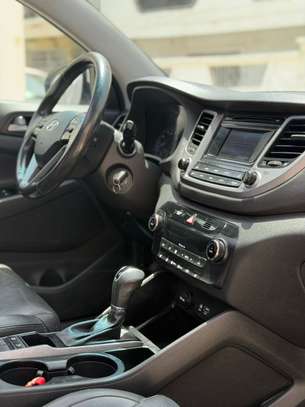 Hyundai Tucson image 4