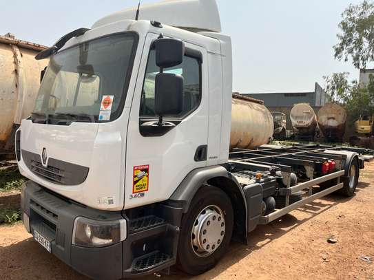 Camion porteur 10 tonnes image 2