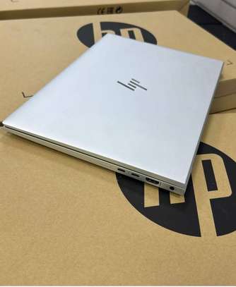 Hp EliteBook 840 G6 image 2