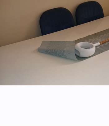 Table à manger 6 places à vendre image 3
