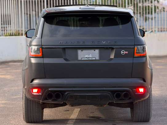 Range Rover sport svr image 5