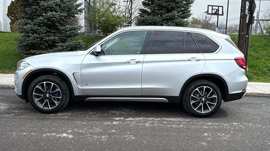 BMW X5 image 5