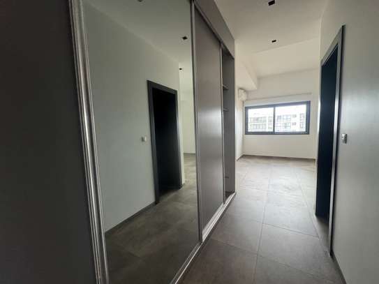 Duplex avec grand terrasse à louer aux Almadie corniche image 8