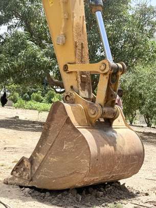 2022 Caterpillar 330 GC image 12