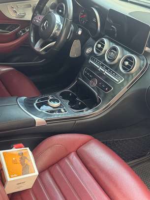 Mercedes C- Class image 5