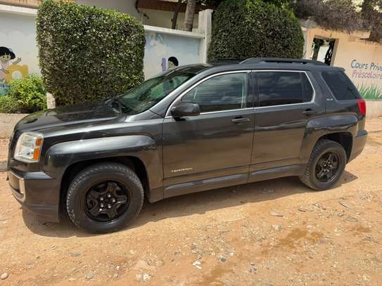 GMC TERRAIN image 6