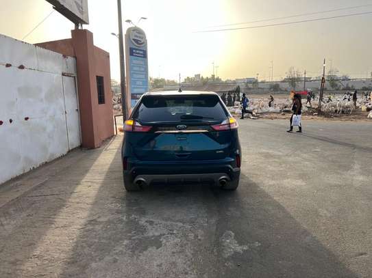 Ford Edge image 2