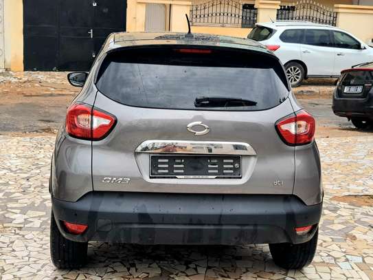 Renault qm3 2017 image 4