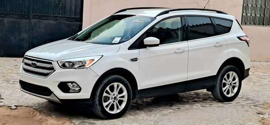Ford Escape image 2