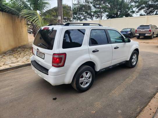 Ford Escape carré année 2012 image 5