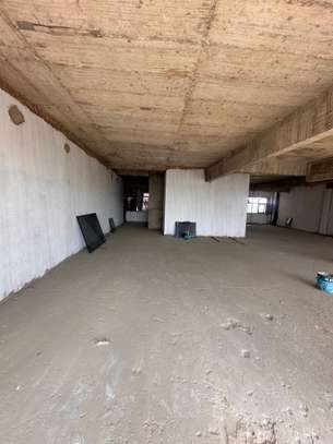 IMMEUBLE OU PLATEAU À LOUER VDN image 3