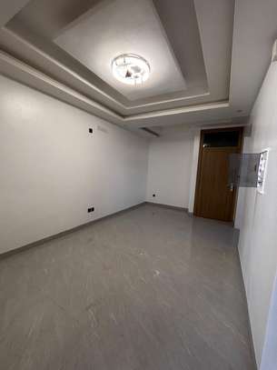 APPARTEMENT image 8