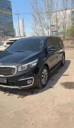 Kia carnaval 7places automatique diesel image 5