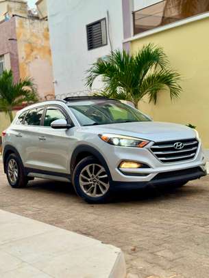 HYUNDAI TUCSON 2018 image 3