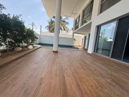 Duplex picine privé F5 à louer aux Almadie route Almadie image 10