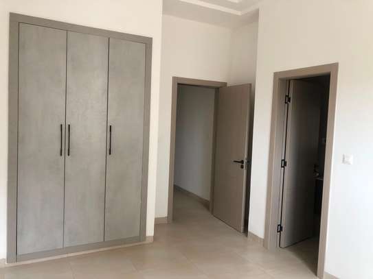 A louer sublime appartement F4 image 9
