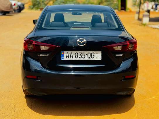 Mazda 3 à louer image 8