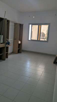 À louer, appartement, 2e étage image 7