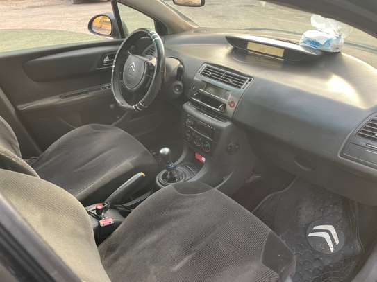 Citroen C4 2009 image 2