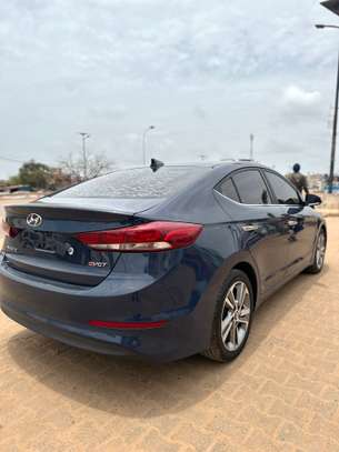 Hyundai Avante 2017 image 9