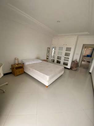A vendre : appartement 140m² - 2 chambres - Ngor image 9