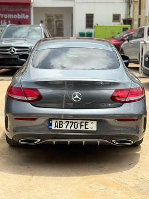 Mercedes Benz class C image 4