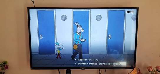 LG Smart TV Originale 43 pouces image 2