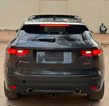 JAGUAR F-PACE 35T 2017 image 10