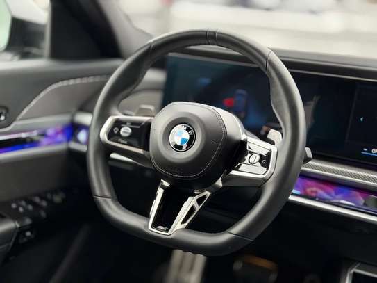 BMW Série 7 2023 image 6