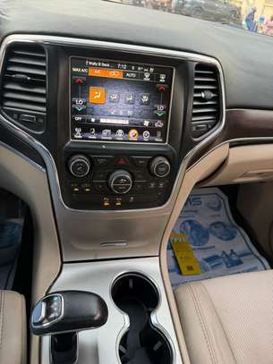 Jeep grande cherokee image 6