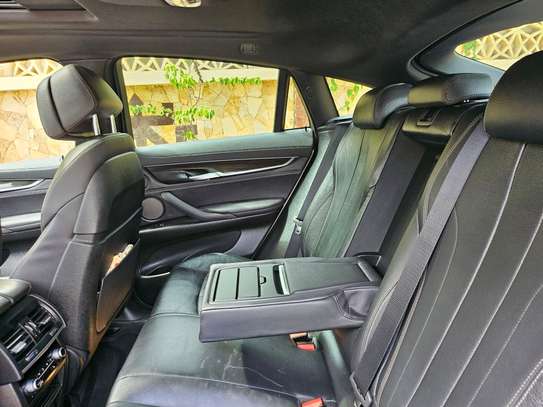 Bmw x6 image 6