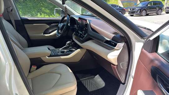 Toyota highlander image 11