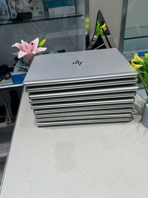 Hp elitebook 830 image 3