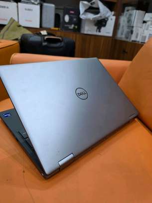 Dell precision 7670 image 5