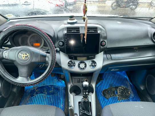 TOYOTA RAV 4 année 2007 image 8