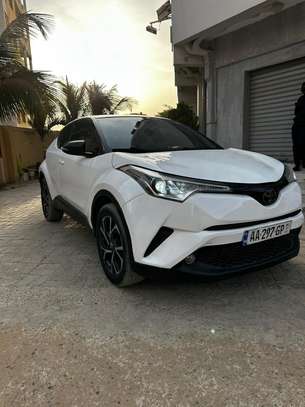 *Toyota CHR*  Année 2017 image 7