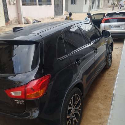 Mitsubishi outlander image 8