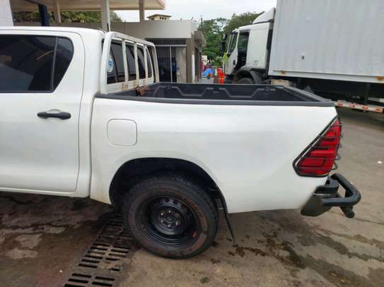Toyota hilux a vendre image 4