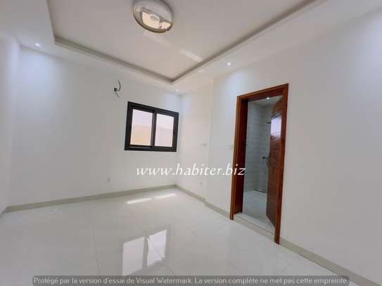 Appartement à louer à la Sicap liberté 1 image 5