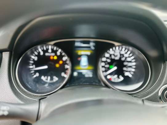 Nissan rogue année 2016 venant image 11