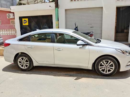 Voiture à vendre image 2
