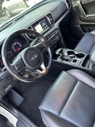 Kia Sportage diesel full options image 3