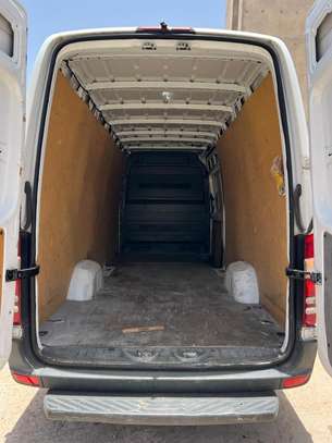 mercedes sprente image 6