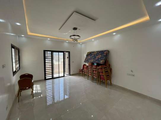 Appartement F3 à louer aux Almadies image 8