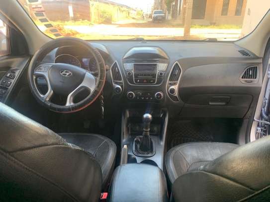 Hyundai ix35 image 6