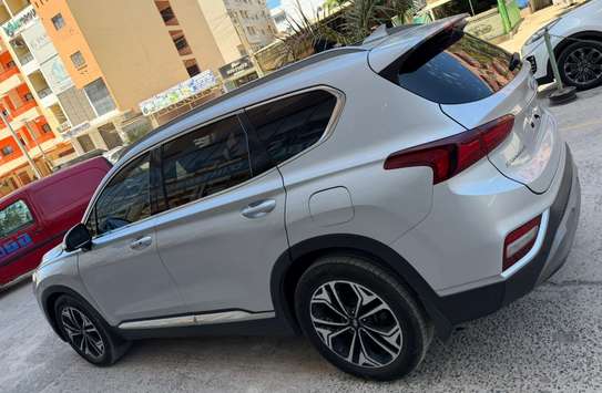 Hyundai Santafe 2019 image 11