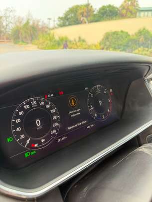 Range Rover Sport 2018 image 9