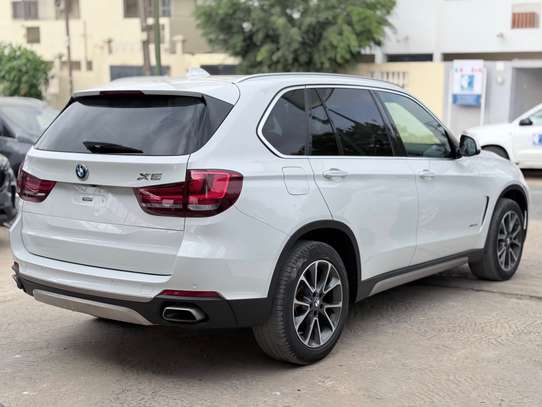 BMW X5 année 2018 blanc image 5