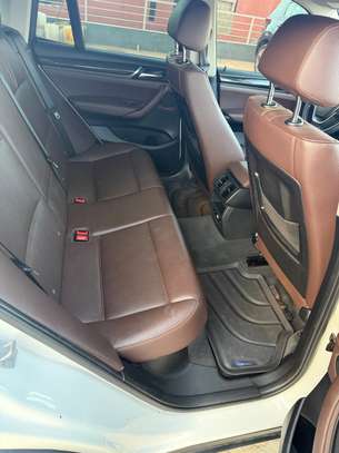 BMW X3 xDrive28i xLine image 10