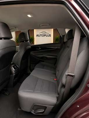 Kia Sorento 2017 image 4